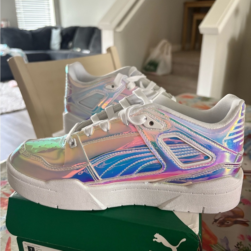 Puma Slipstream Iridescent Sneakers - White and Iridescent size 7